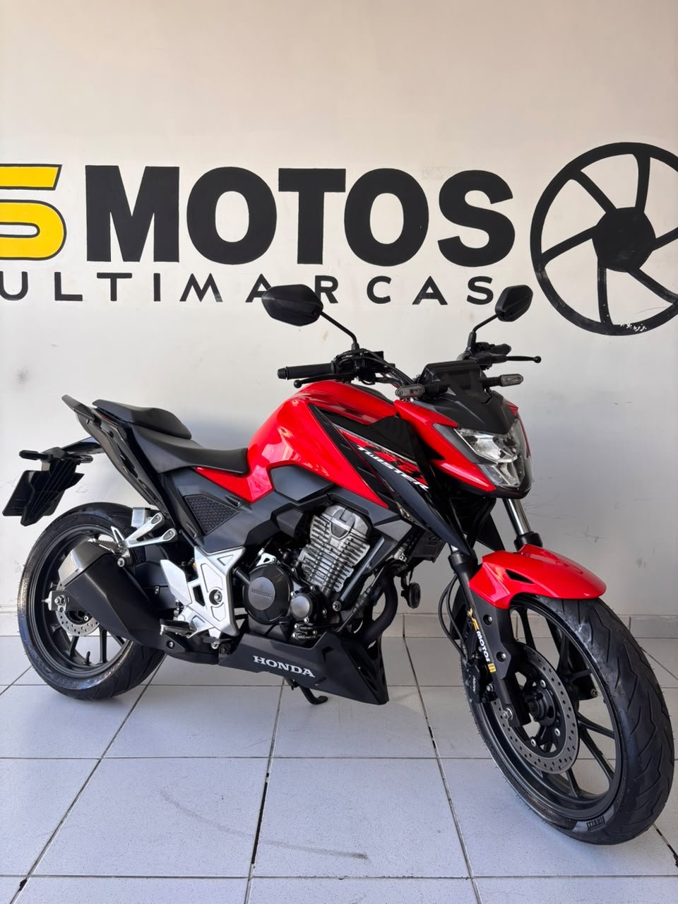 HONDA CB 300F TWISTER